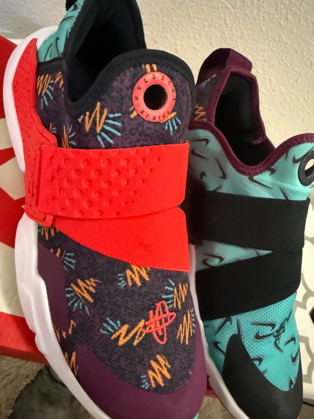 Nike Huarache Extreme GS Boys Sneakers Bordeaux Black Crimson 6.5Y Lightweight